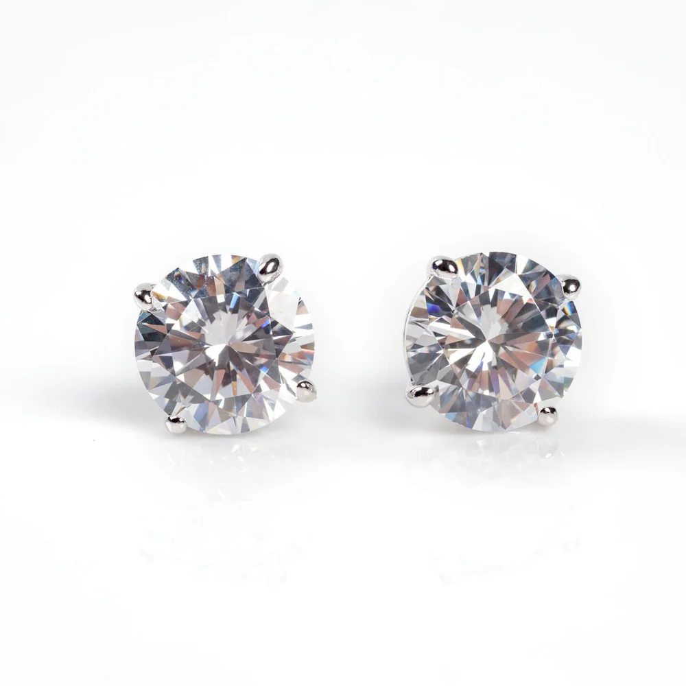 Classic Round Studs Silver Earrings with Zirconia